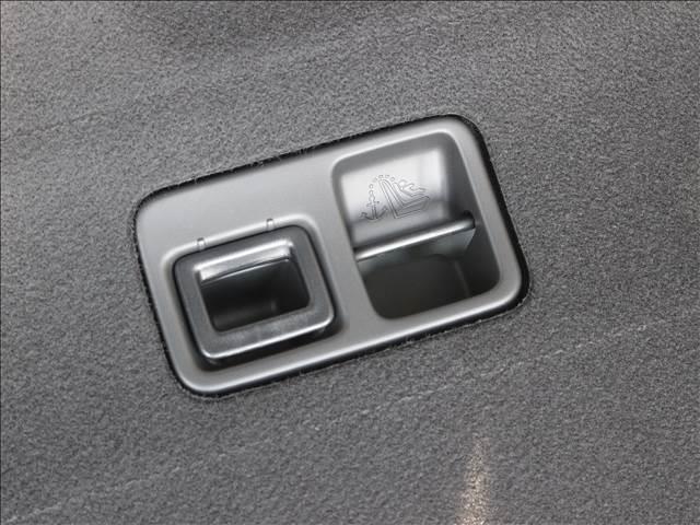 Ｎ－ＢＯＸ ベースグレード　届出済み未使用車（8枚目）