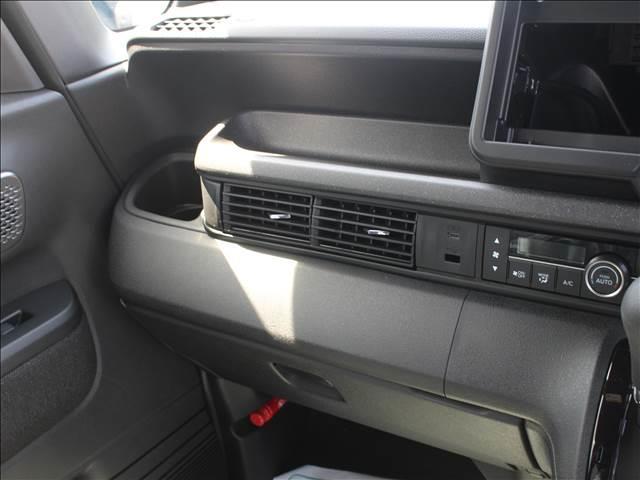 N-BOXカスタム N-BOX CUSTOM(27枚目)