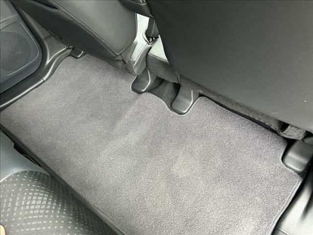 Ｎ－ＷＧＮカスタム Ｇ　ＳＳパッケージＩＩ　純正フルセグナビ・Ｂｌｕｅｔｏｏｔｈ　スマートキー　シートヒーター　ＥＴＣ　ＥＣＳ　ＡＣＣ　衝突被害軽減ブレーキ　ＨＩＤヘッドライト（2枚目）