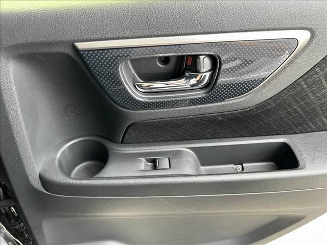 Ｎ－ＷＧＮカスタム Ｇ　ＳＳパッケージＩＩ　純正フルセグナビ・Ｂｌｕｅｔｏｏｔｈ　スマートキー　シートヒーター　ＥＴＣ　ＥＣＳ　ＡＣＣ　衝突被害軽減ブレーキ　ＨＩＤヘッドライト（4枚目）