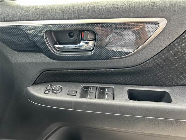 Ｎ－ＷＧＮカスタム Ｇ　ＳＳパッケージＩＩ　純正フルセグナビ・Ｂｌｕｅｔｏｏｔｈ　スマートキー　シートヒーター　ＥＴＣ　ＥＣＳ　ＡＣＣ　衝突被害軽減ブレーキ　ＨＩＤヘッドライト（18枚目）