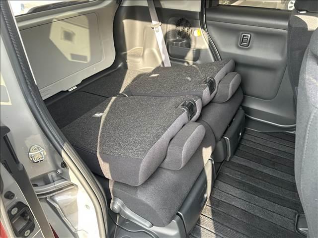 ムーヴキャンバス ＧブラックアクセントＶＳ　ＳＡＩＩＩ　両側電動スライドドアフルセグナビＣＤ／ＤＶＤ／ラジオ／Ｂｌｕｅｔｏｏｔｈアイドリングストップ　衝突被害軽減ブレーキ　ＡＣＣ全方位カメラ付フロアマット／ドアバイザー（9枚目）