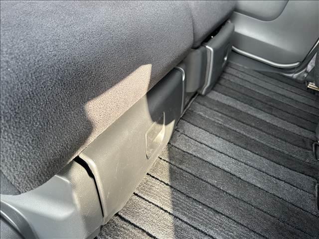 ムーヴキャンバス ＧブラックアクセントＶＳ　ＳＡＩＩＩ　両側電動スライドドアフルセグナビＣＤ／ＤＶＤ／ラジオ／Ｂｌｕｅｔｏｏｔｈアイドリングストップ　衝突被害軽減ブレーキ　ＡＣＣ全方位カメラ付フロアマット／ドアバイザー（14枚目）