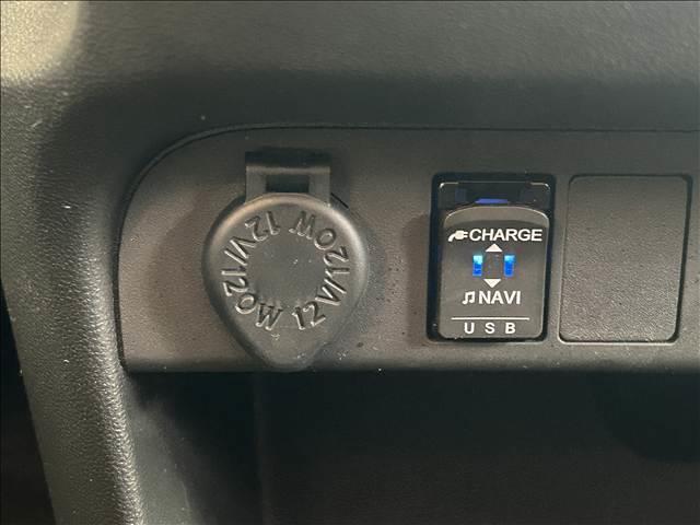ムーヴキャンバス ＧブラックアクセントＶＳ　ＳＡＩＩＩ　両側電動スライドドアフルセグナビＣＤ／ＤＶＤ／ラジオ／Ｂｌｕｅｔｏｏｔｈアイドリングストップ　衝突被害軽減ブレーキ　ＡＣＣ全方位カメラ付フロアマット／ドアバイザー（24枚目）