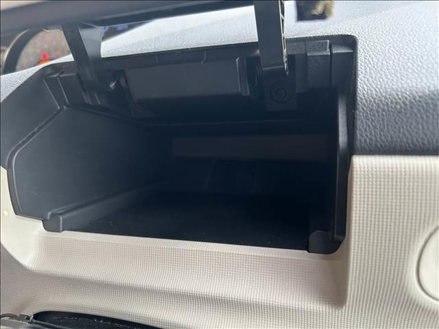 ムーヴキャンバス ＧブラックアクセントＶＳ　ＳＡＩＩＩ　両側電動スライドドアフルセグナビＣＤ／ＤＶＤ／ラジオ／Ｂｌｕｅｔｏｏｔｈアイドリングストップ　衝突被害軽減ブレーキ　ＡＣＣ全方位カメラ付フロアマット／ドアバイザー（44枚目）