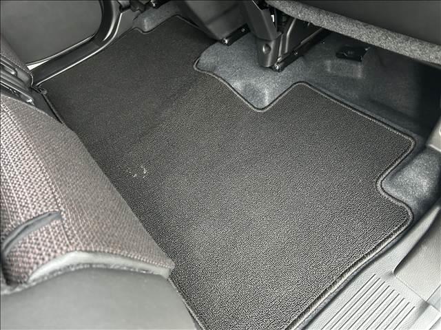 スペーシアカスタム ハイブリッドＸＳ　両側電動スライドドアワンセグナビＢｌｕｅｔｏｏｔｈ付　アイドリングストップ　衝突被害軽減ブレーキ　ＡＣＣドライブレコーダー　ＥＴＣ（18枚目）