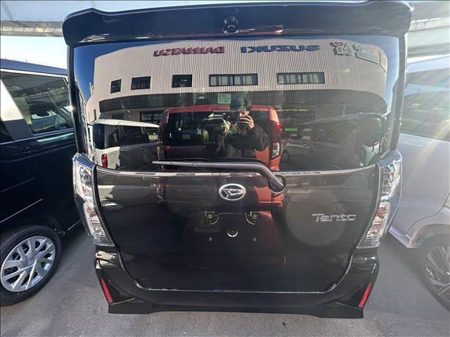 タント カスタムＸ　届出済未使用車　禁煙車両側電動スライドドアバックカメラアイドリングストップ　衝突被害軽減ブレーキ　ＡＣＣキーレス　スマートキー　電子パーキング（3枚目）