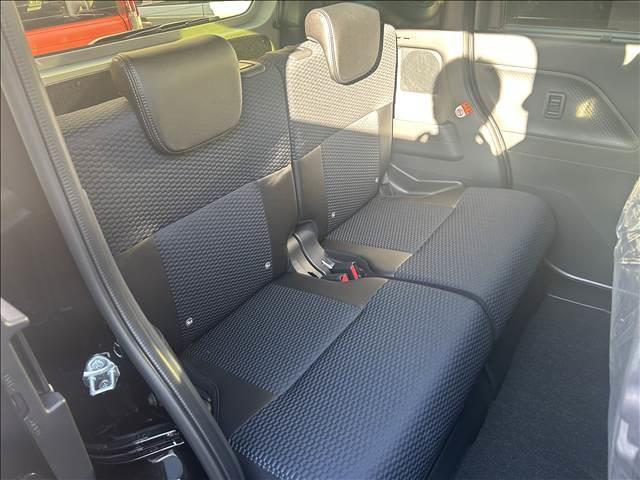 タント カスタムＸ　届出済未使用車　禁煙車両側電動スライドドアバックカメラアイドリングストップ　衝突被害軽減ブレーキ　ＡＣＣキーレス　スマートキー　電子パーキング（14枚目）