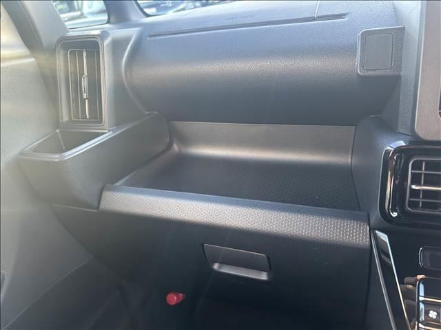 タント カスタムＸ　届出済未使用車　禁煙車両側電動スライドドアバックカメラアイドリングストップ　衝突被害軽減ブレーキ　ＡＣＣキーレス　スマートキー　電子パーキング（28枚目）