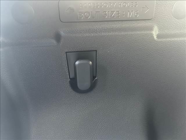 ハスラー ハイブリッドＧ　届出済未使用車　禁煙車アイドリングストップ　衝突被害軽減ブレーキ　ＡＣＣキーレス　スマートキー（8枚目）