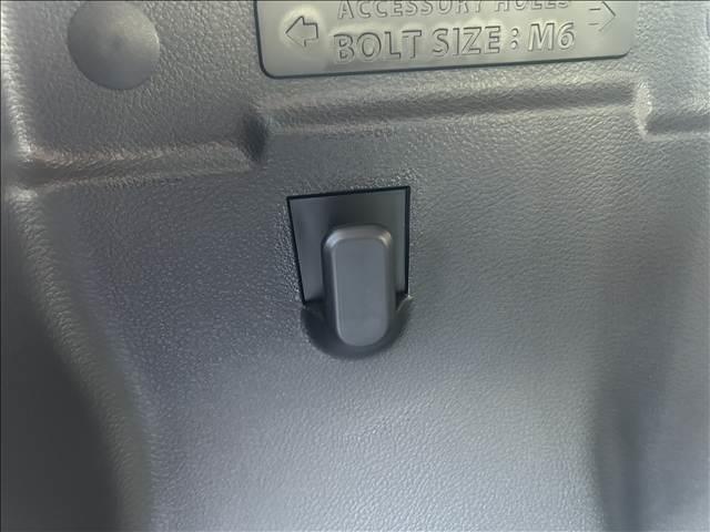 ハスラー ハイブリッドＸ　届出済未使用車禁煙車　アルミホイールキーレス　スマートキーアイドリングストップ　衝突被害軽減ブレーキ　ＡＣＣシートヒーター（8枚目）