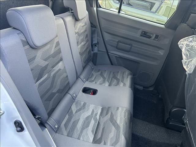 タフト Ｇ　ダーククロムベンチャー　届出済未使用車　禁煙車アイドリングストップ　衝突被害軽減ブレーキキーレス　スマートキー電子パーキングサンルーフ（10枚目）