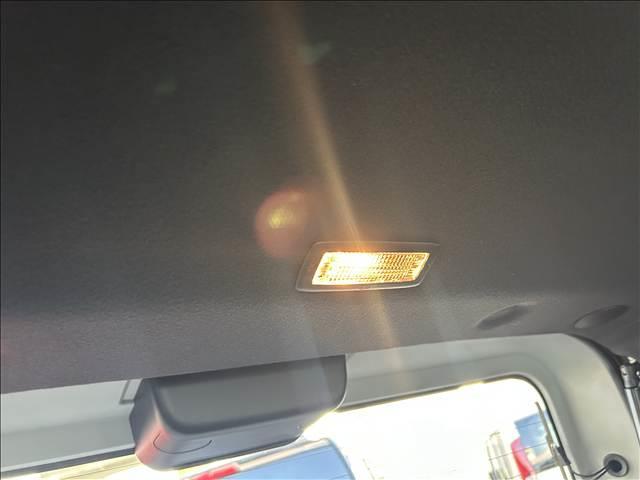 タフト Ｇ　ダーククロムベンチャー　届出済未使用車　禁煙車アイドリングストップ　衝突被害軽減ブレーキキーレス　スマートキー電子パーキングサンルーフ（12枚目）