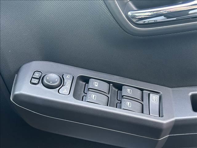 タフト Ｇ　ダーククロムベンチャー　届出済未使用車　禁煙車アイドリングストップ　衝突被害軽減ブレーキキーレス　スマートキー電子パーキングサンルーフ（27枚目）