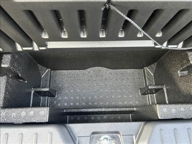 ムーヴキャンバス ストライプスＧ　届出済未使用車　禁煙車両側電動スライドドア　アイドリングストップ　衝突被害軽減ブレーキキーレス　スマートキー　電子パーキング（8枚目）