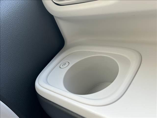 ムーヴキャンバス ストライプスＧ　届出済未使用車　禁煙車両側電動スライドドア　アイドリングストップ　衝突被害軽減ブレーキキーレス　スマートキー　電子パーキング（28枚目）