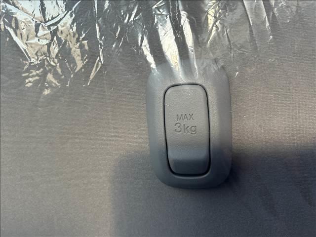 ムーヴキャンバス ストライプスG 届出済未使用車 禁煙車両側電動スライドドア アイドリングストップ 衝突被害軽減ブレーキキーレス スマートキー 電子パーキング(17枚目)