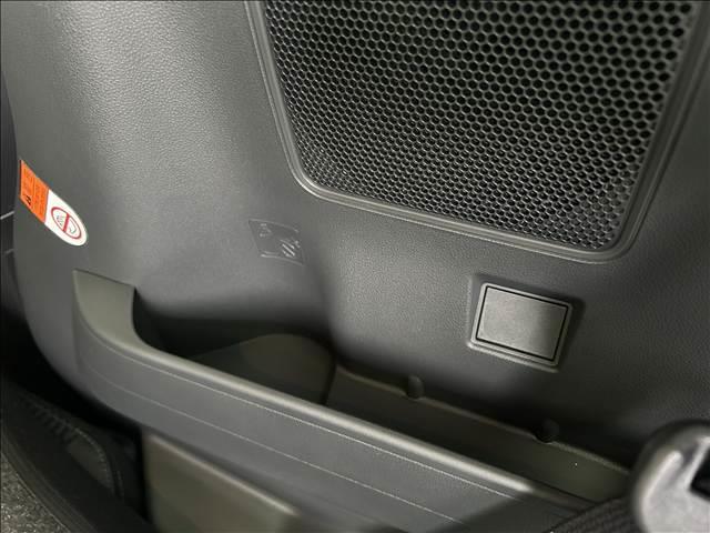 タント カスタムX 届出済未使用車 禁煙車両側電動スライドドアアイドリングストップ 衝突被害軽減ブレーキキーレス スマートキー電子パーキング(11枚目)