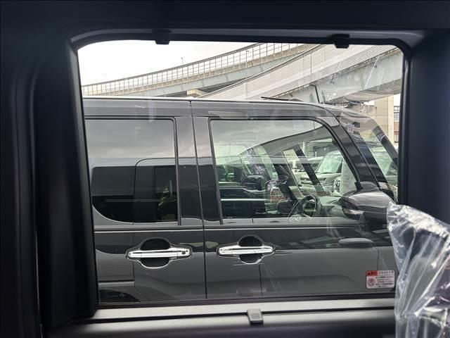 タント カスタムX 届出済未使用車 禁煙車両側電動スライドドアアイドリングストップ 衝突被害軽減ブレーキキーレス スマートキー電子パーキング(16枚目)