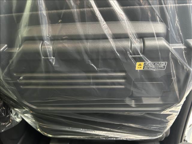 タント カスタムX 届出済未使用車 禁煙車両側電動スライドドアアイドリングストップ 衝突被害軽減ブレーキキーレス スマートキー電子パーキング(18枚目)