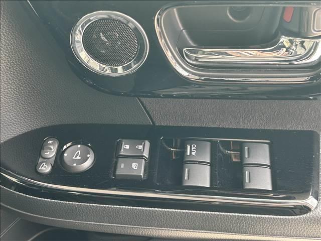 N-BOXカスタム G・L ナビBluetooth付 両側電動スライドドアアイドリングストップ 衝突被害軽減ブレーキ ACCドライブレコーダーバックカメラフロアマット/ドアバイザー(40枚目)