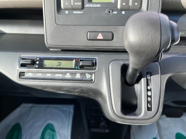 ワゴンＲ ＦＸ　届出済未使用車　衝突被害軽減ブレーキ　オートライト　クリアランスソナー　アイドリングストップ　ＣＤ再生　盗難防止システム　スマートキー　ベンチシート　衝突安全ボディ　シートヒーター　横滑り防止装置（35枚目）