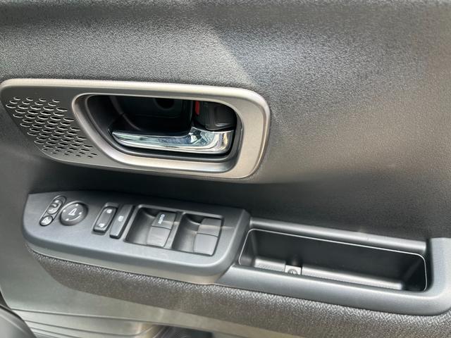 Ｎ－ＢＯＸカスタム ベースグレード　衝突軽減ブレーキ　届出済未使用車　オーディオレス　純正バックカメラ（20枚目）
