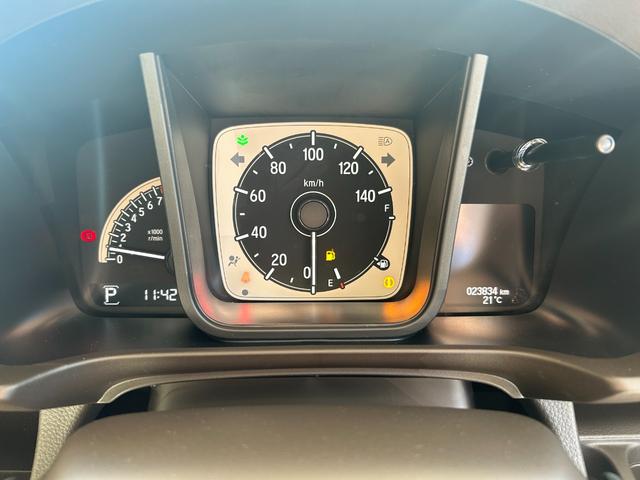 ケイカフェでは、快適なカーライフを過ごしていただくためにオイル交換〜定期点検や車検整備なども実施。国土交通省トップランクの指定工場６拠点、認証工場１拠点の体制で高いクオリティの整備を実施しております。