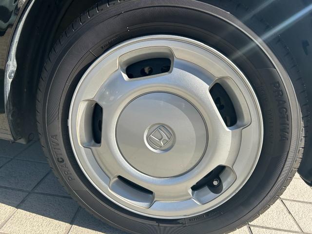 軽×カフェのコラボレーション！各種ソフトドリンクや挽きたてコーヒー、マンスリースイーツなどカフェだけのご利用としての魅力も十分です。ノンカフェインドリンクもご用意しております！