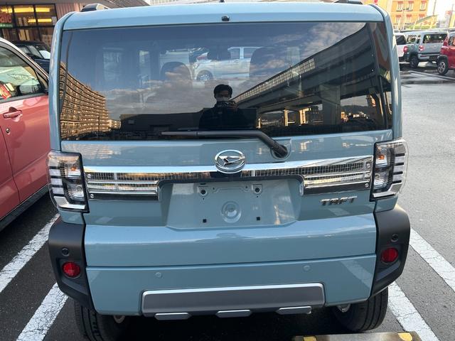 タフト Ｇ　クロムベンチャー　届出済未使用車　禁煙車アルミホイールフロアマット（3枚目）