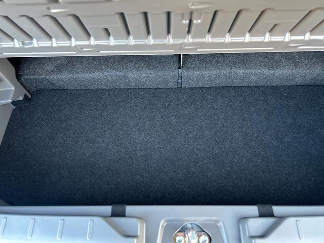 タフト Ｇ　クロムベンチャー　届出済未使用車　禁煙車アルミホイールフロアマット（8枚目）