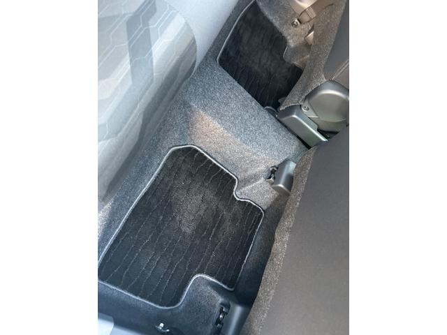 タフト Ｇ　クロムベンチャー　届出済未使用車　禁煙車アルミホイールフロアマット（13枚目）