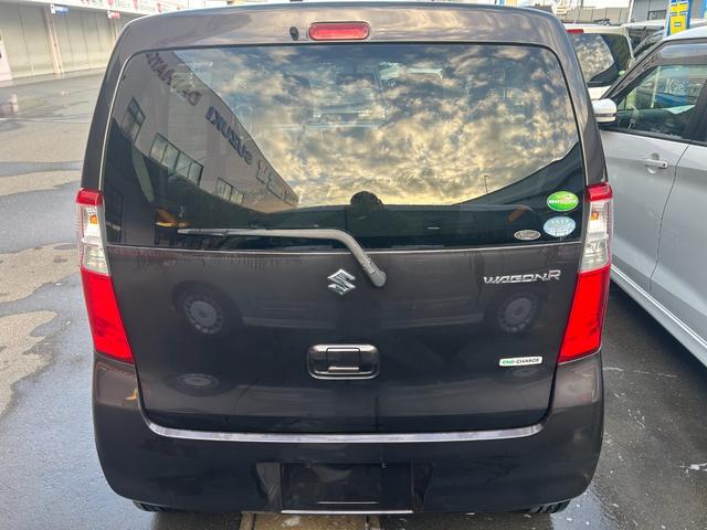 ワゴンR FX フロアマット/ドアバイザーアイドリングストップキーレス(3枚目)