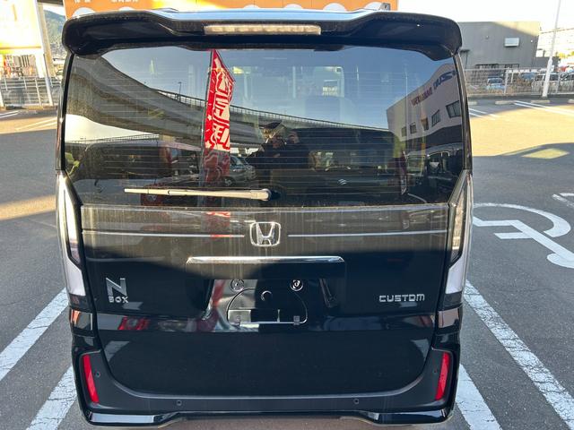 Ｎ－ＢＯＸカスタム ベースグレード　届出済未使用車　禁煙車アルミホイールアイドリングストップ　衝突被害軽減ブレーキ　ＡＣＣバックカメラ片側電動スライドドア（3枚目）