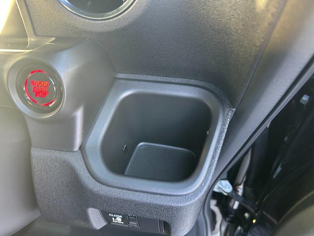 Ｎ－ＢＯＸカスタム ベースグレード　届出済未使用車　禁煙車アルミホイールアイドリングストップ　衝突被害軽減ブレーキ　ＡＣＣバックカメラ片側電動スライドドア（34枚目）