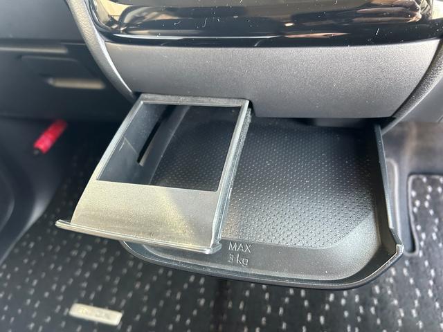 ���Ђ̓͏o�ρi�o�^�ρj���g�p�Ԃ́A�V�ԓo�^������u�T�N�ԁA�������͑��s�P�O�������v�܂ŕۏؒv���܂��B�ۏؓ��e�̓��[�J�[�ۏ؏��i�����e�i���X�m�[�g�j�ɏ����܂��B���ڍׂ̓X�^�b�t�ɂ��q�˂��������B