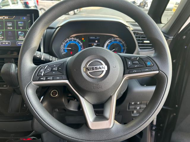 ���Ђ̓͏o�ρi�o�^�ρj���g�p�Ԃ́A�V�ԓo�^������u�T�N�ԁA�������͑��s�P�O�������v�܂ŕۏؒv���܂��B�ۏؓ��e�̓��[�J�[�ۏ؏��i�����e�i���X�m�[�g�j�ɏ����܂��B���ڍׂ̓X�^�b�t�ɂ��q�˂��������B