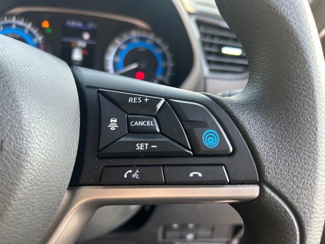 ���Ђ̓͏o�ρi�o�^�ρj���g�p�Ԃ́A�V�ԓo�^������u�T�N�ԁA�������͑��s�P�O�������v�܂ŕۏؒv���܂��B�ۏؓ��e�̓��[�J�[�ۏ؏��i�����e�i���X�m�[�g�j�ɏ����܂��B���ڍׂ̓X�^�b�t�ɂ��q�˂��������B