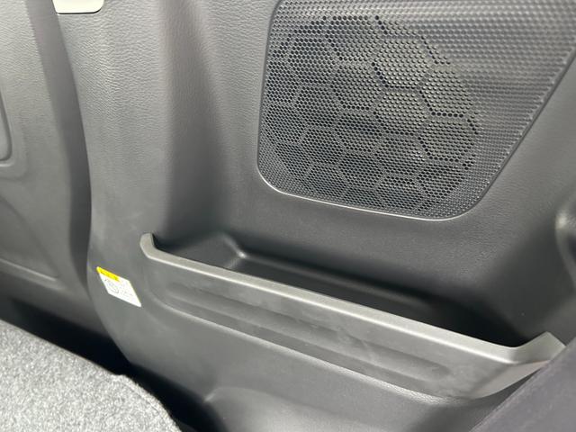 スペーシア ハイブリッドＧ　届出済未使用車　禁煙車両側手動スライドドアキーレス　スマートキーアイドリングストップ　衝突被害軽減ブレーキ　ＡＣＣ（8枚目）