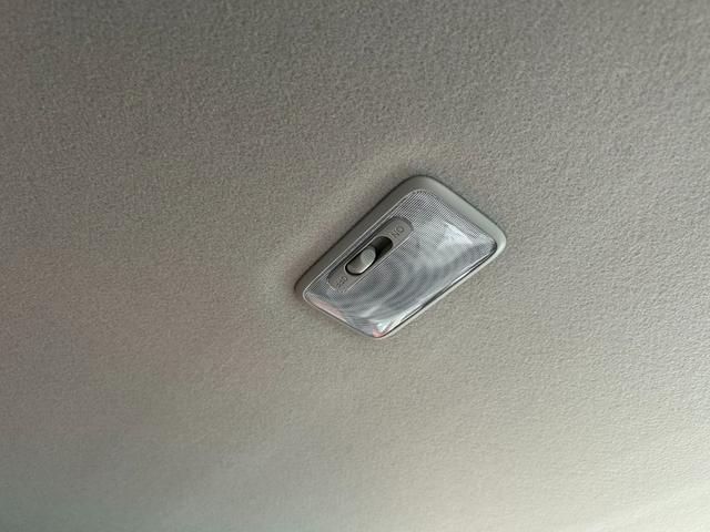 スペーシア ハイブリッドＧ　届出済未使用車　禁煙車両側手動スライドドアキーレス　スマートキーアイドリングストップ　衝突被害軽減ブレーキ　ＡＣＣ（13枚目）