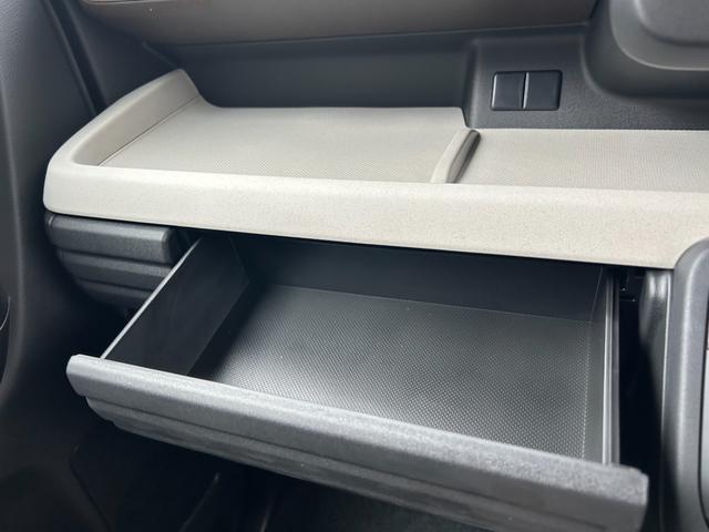 スペーシア ハイブリッドＧ　届出済未使用車　禁煙車両側手動スライドドアキーレス　スマートキーアイドリングストップ　衝突被害軽減ブレーキ　ＡＣＣ（20枚目）