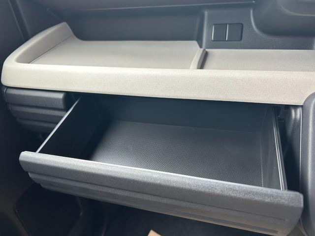 スペーシア ハイブリッドＧ　届出済未使用車　禁煙車両側手動スライドドアキーレス　スマートキーアイドリングストップ　衝突被害軽減ブレーキ　ＡＣＣ（20枚目）