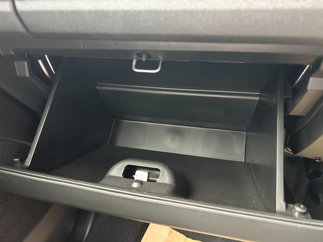 スペーシア ハイブリッドＧ　届出済未使用車　禁煙車両側手動スライドドアキーレス　スマートキーアイドリングストップ　衝突被害軽減ブレーキ　ＡＣＣ（21枚目）