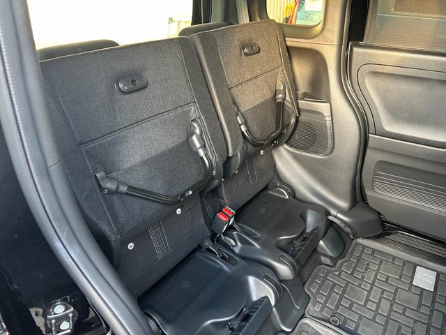 Ｎ－ＢＯＸカスタム Ｌ　スタイル＋ブラック　両側電動スライドドアフルセグナビＢｌｕｅｔｏｏｔｈ付　アイドリングストップ　衝突被害軽減ブレーキ　ＡＣＣドライブレコーダー　ＥＴＣスマートキー　電子パーキング（12枚目）