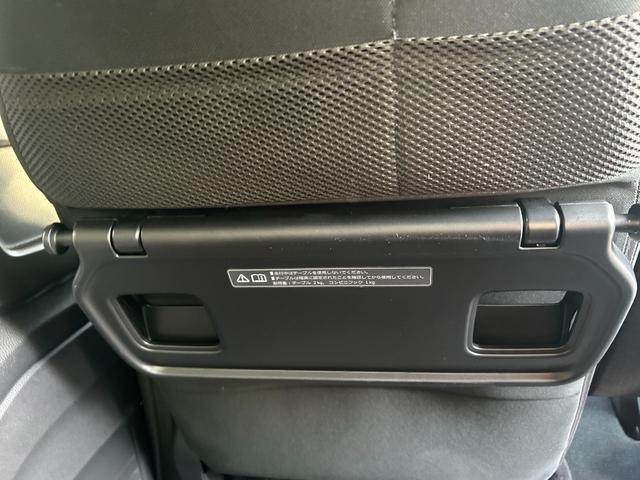 Ｎ－ＢＯＸカスタム Ｌ　スタイル＋ブラック　両側電動スライドドアフルセグナビＢｌｕｅｔｏｏｔｈ付　アイドリングストップ　衝突被害軽減ブレーキ　ＡＣＣドライブレコーダー　ＥＴＣスマートキー　電子パーキング（19枚目）