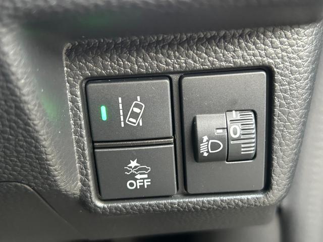 Ｎ－ＢＯＸカスタム Ｌ　スタイル＋ブラック　両側電動スライドドアフルセグナビＢｌｕｅｔｏｏｔｈ付　アイドリングストップ　衝突被害軽減ブレーキ　ＡＣＣドライブレコーダー　ＥＴＣスマートキー　電子パーキング（42枚目）