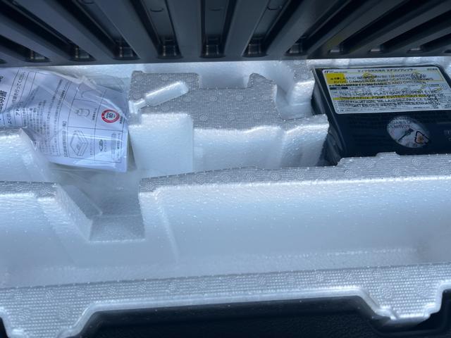 スペーシア ハイブリッドＸ　届出済未使用車　禁煙車　全方位モニター付きフルセグナビＢｌｕｅｔｏｏｔｈ付　アイドリングストップ　衝突被害軽減ブレーキ両側手動電動スライドドアサーキュレータ付きオットマン（8枚目）