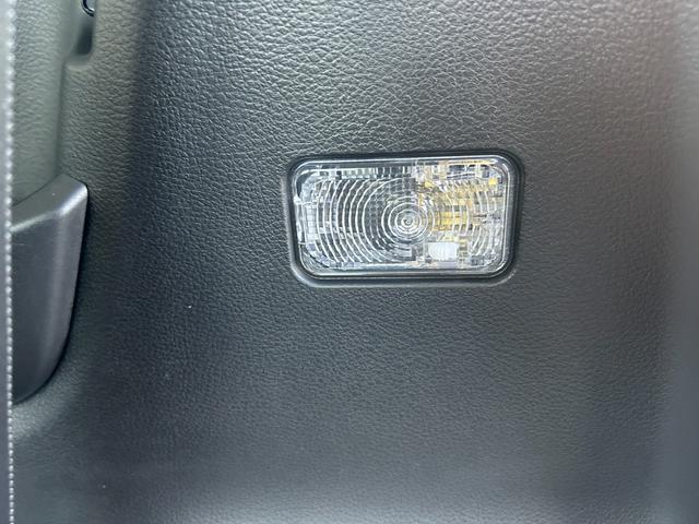 スペーシア ハイブリッドＸ　届出済未使用車　禁煙車　全方位モニター付きフルセグナビＢｌｕｅｔｏｏｔｈ付　アイドリングストップ　衝突被害軽減ブレーキ両側手動電動スライドドアサーキュレータ付きオットマン（10枚目）