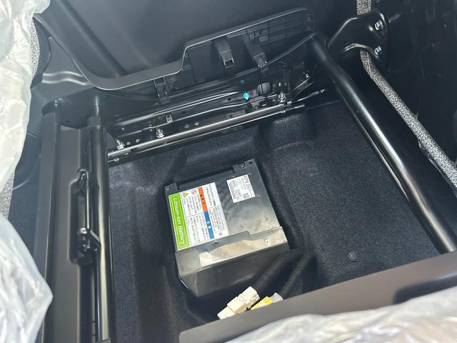 スペーシア ハイブリッドＧ　届出済未使用車　禁煙車　アイドリングストップ　衝突被害軽減ブレーキ両側手動スライドドア（33枚目）