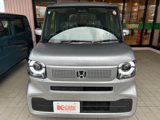 Ｎ－ＢＯＸ ベースグレード　届出済未使用車　片側電動スライドドア禁煙車アルミホイールアイドリングストップ　衝突被害軽減ブレーキ　ＡＣＣキーレス　スマートキー　電子パーキングバックカメラ（2枚目）